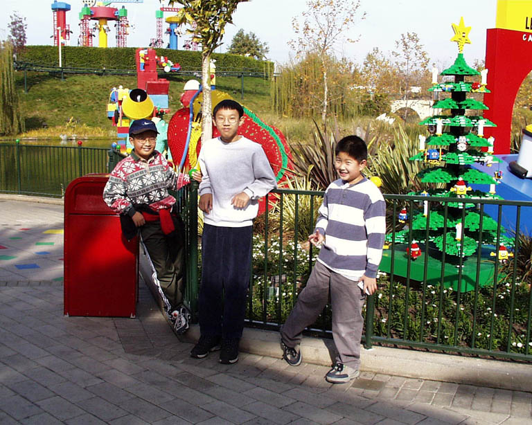 LegoLand_Taylor_Sagi_Dennis_01